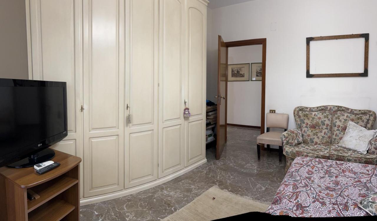 Holiday & House - Imparato Palermo Centro Politeama Exterior photo
