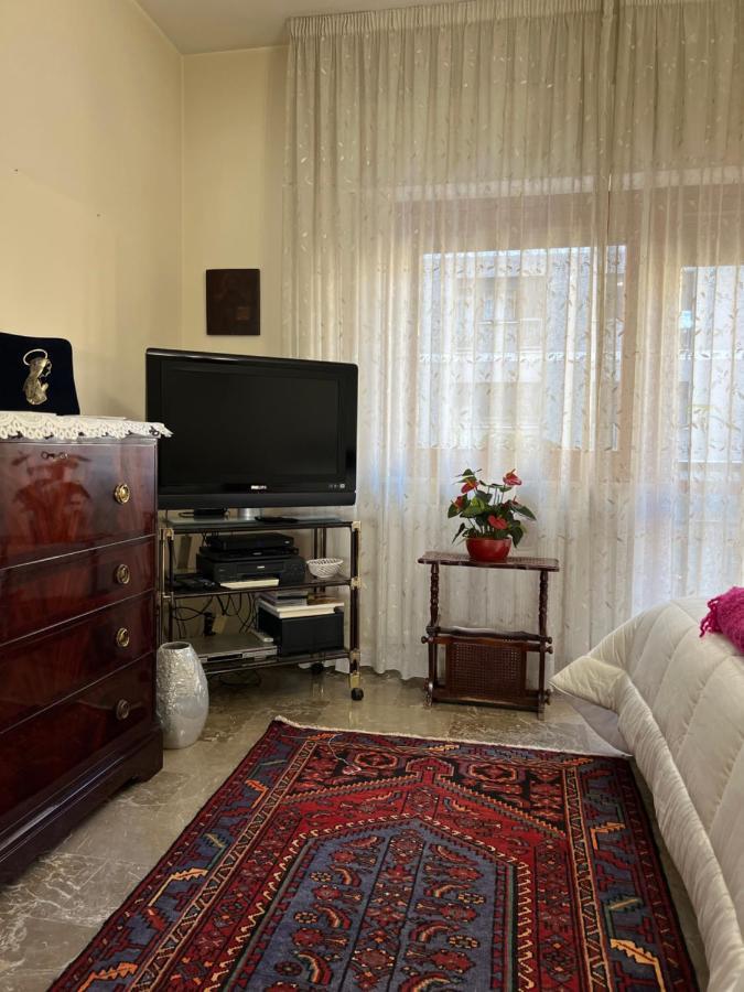 Holiday & House - Imparato Palermo Centro Politeama Exterior photo